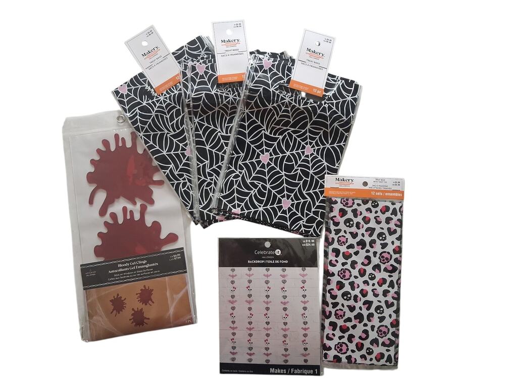 Halloween Pack 6 Items worth more then $20